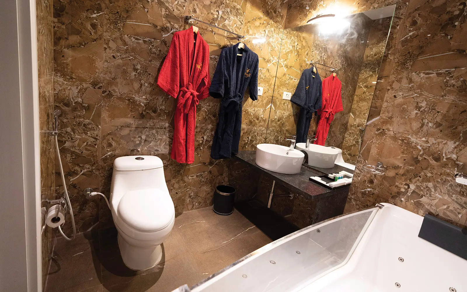 Superior Jacuzzi Bathroom